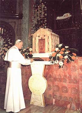 Juan Pablo II en el Santuario de María Bambina