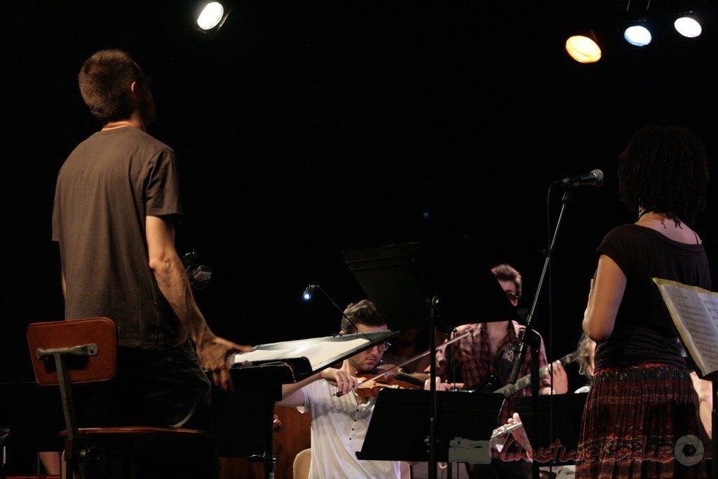 Julien Dubois, direction du Big Band du Conservatoire Jacques Thibaud, section MAA-Jazz. Festival JAZZ360 2011, Cénac. 03/06/2011