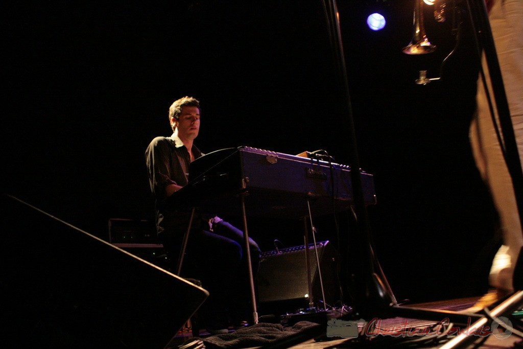 Franck Woeste; Médéric Collignon "Jus de Bocse". Festival JAZZ360 2011, Cénac. 04/06/2011