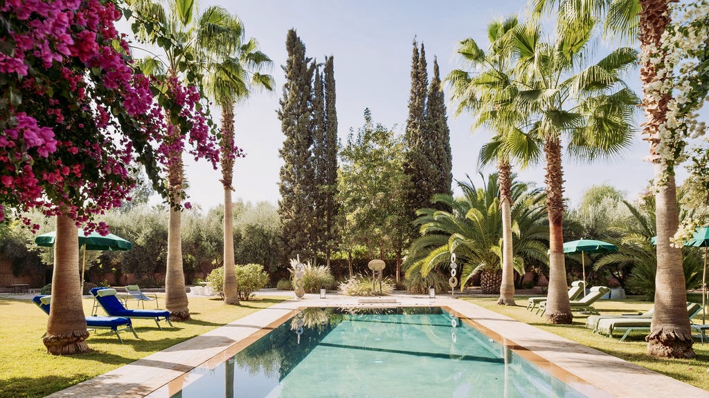 Location Villa 6 chambres à Marrakech à partir de 1080€ la nuit · Piscine chauffée · Spa · Fitness · Personnel inclus