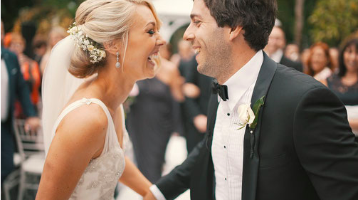 Freie Trauung PhilosophyLove Hochzeitsredner Hochzeitsblog Location Hochzeitslocation Düsseldorf NRW Flitterwochen Hochzeitstorten Hochzeitsmesse Hochzeitsdekoration Dekoration DIY Hochzeit