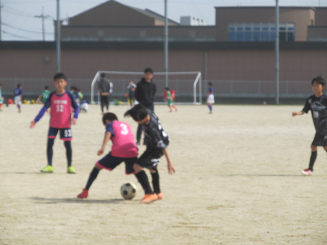 練習試合　越谷総合公園　３月６日土曜日　４年・５年　アンフィ二越谷2020主催