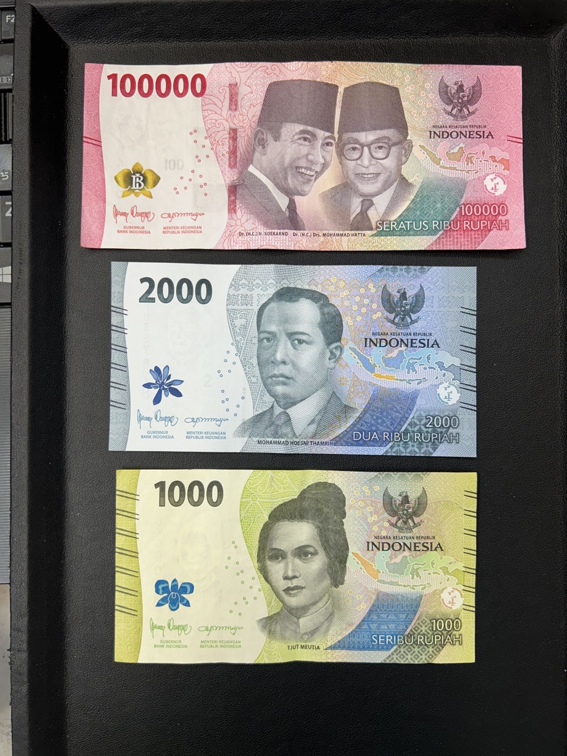 インドネシアルピア現行紙幣は両替出来ますよ！