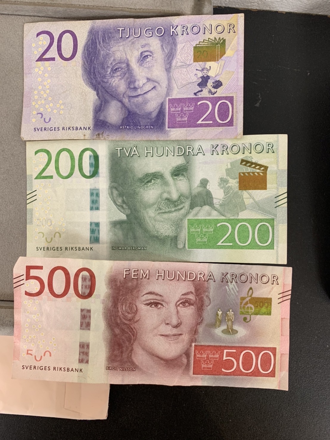 スウェーデンクローナ現行紙幣両替