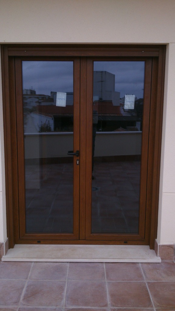 Puerta de 2 hojas abatibles en serie RPT
