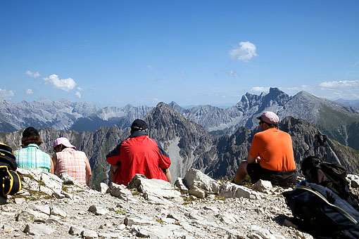 Bergsteiger auf der Reiterspitze im Karwendel, Tirol