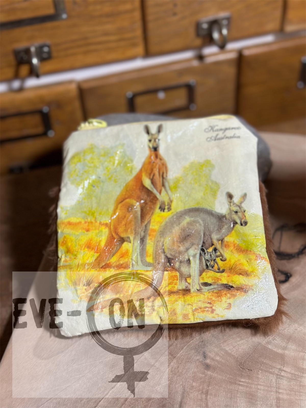 4065 Kangoroo CHF 35.00