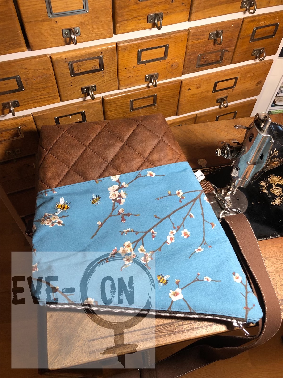5033 Kirschzweige und Bienen, CHF 85.00