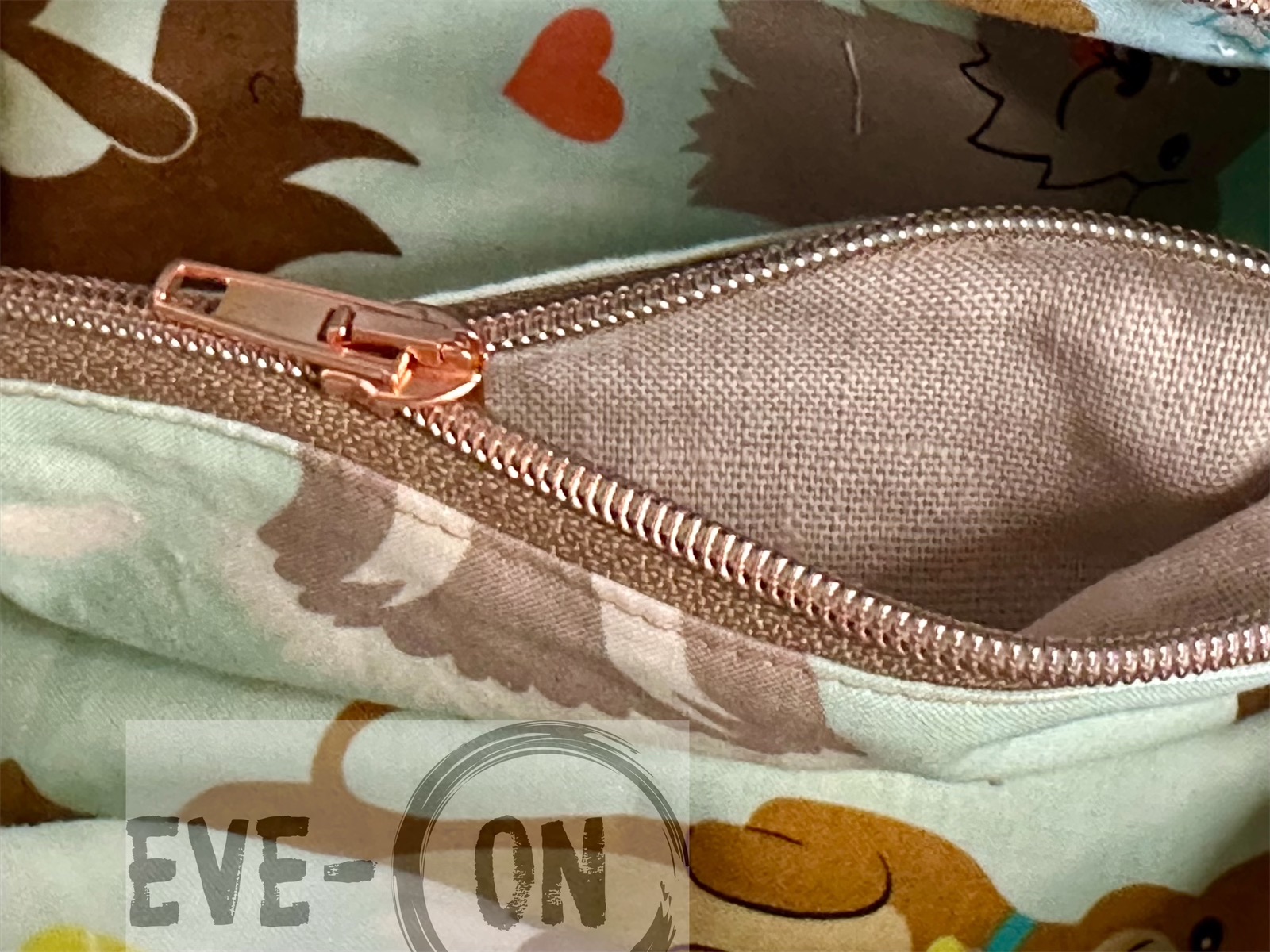 4112 beige Hunde