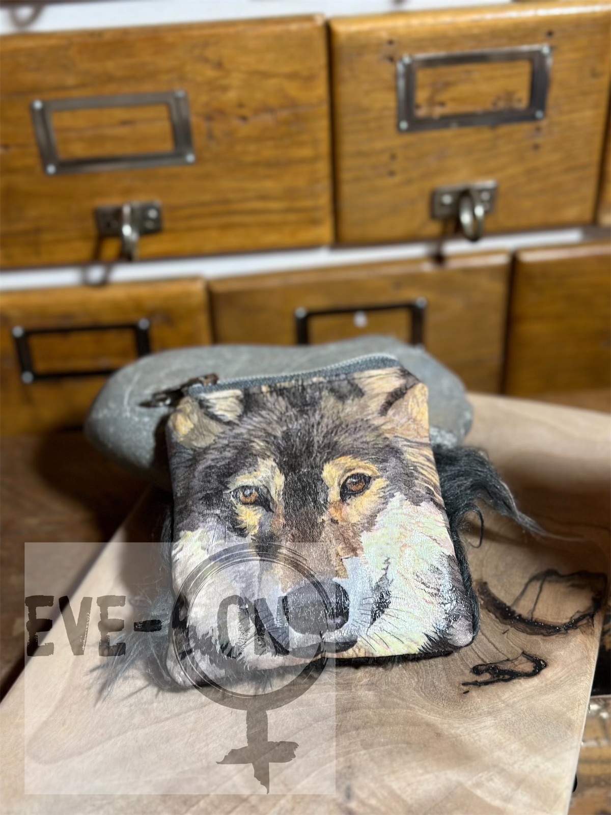 4060 Wolf CHF 35.00