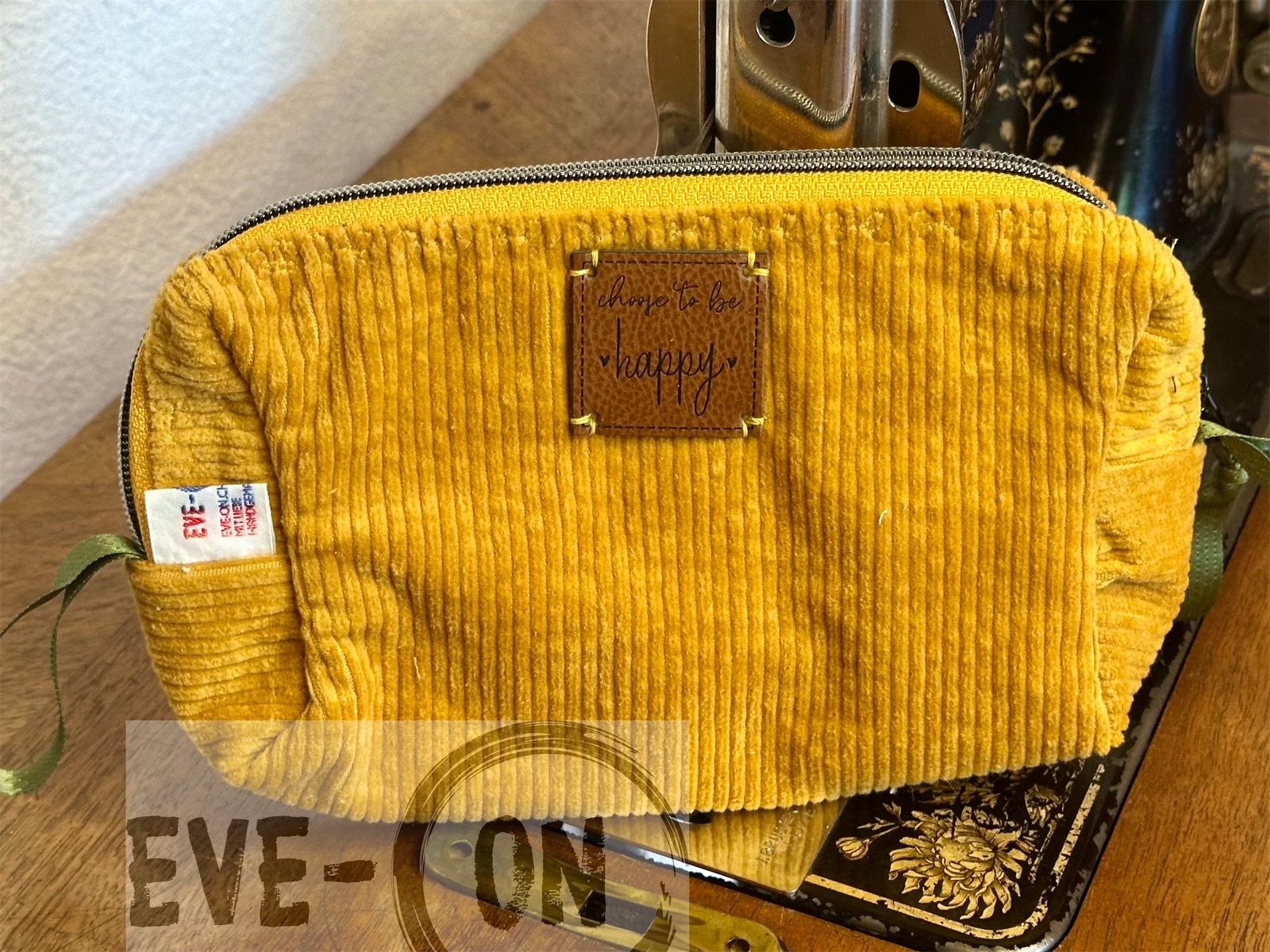 4098 Cord senfgelb, Futter Baumwolle "chose to be happy CHF 35.00