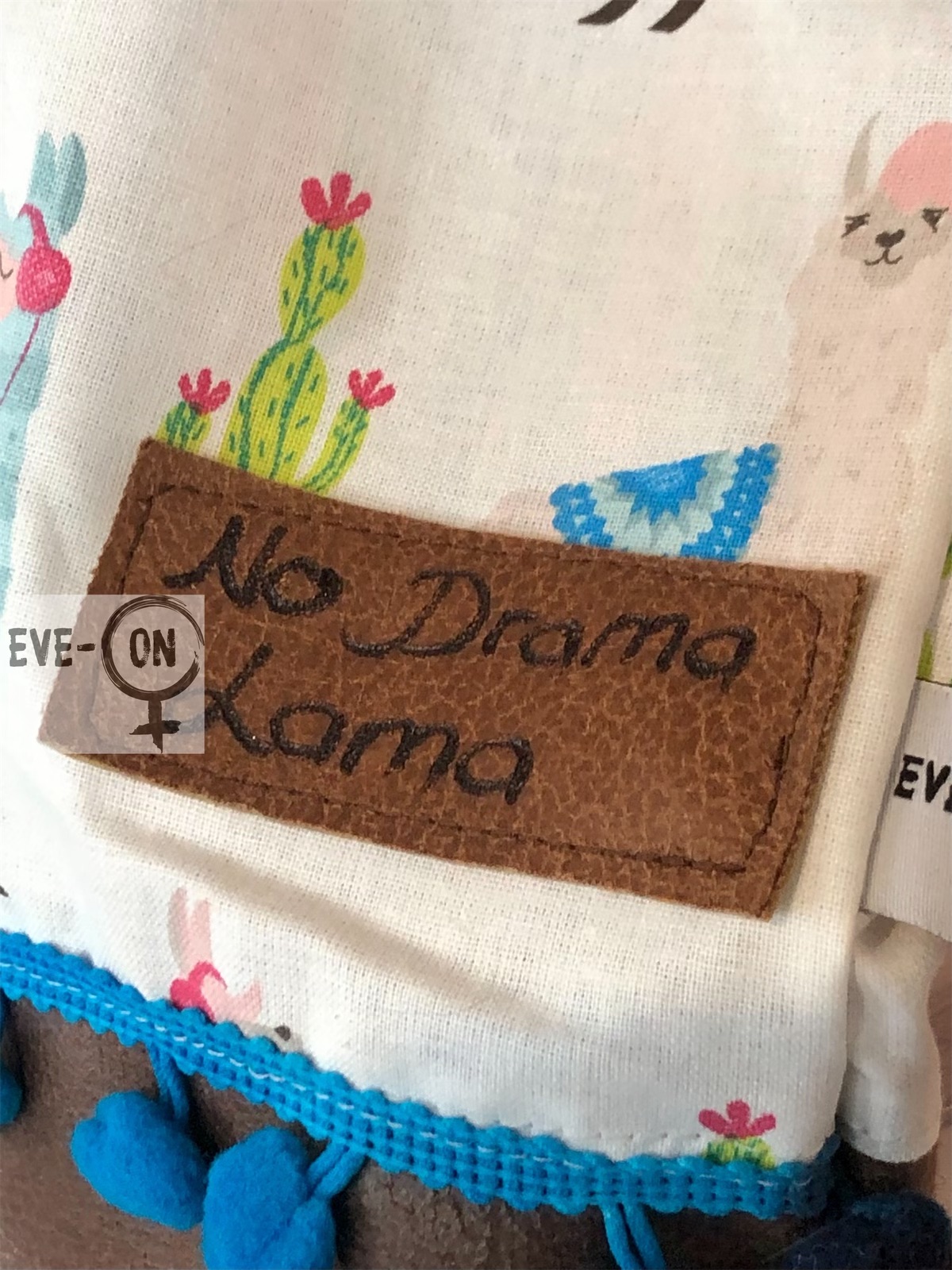 No Drama Lama 7027