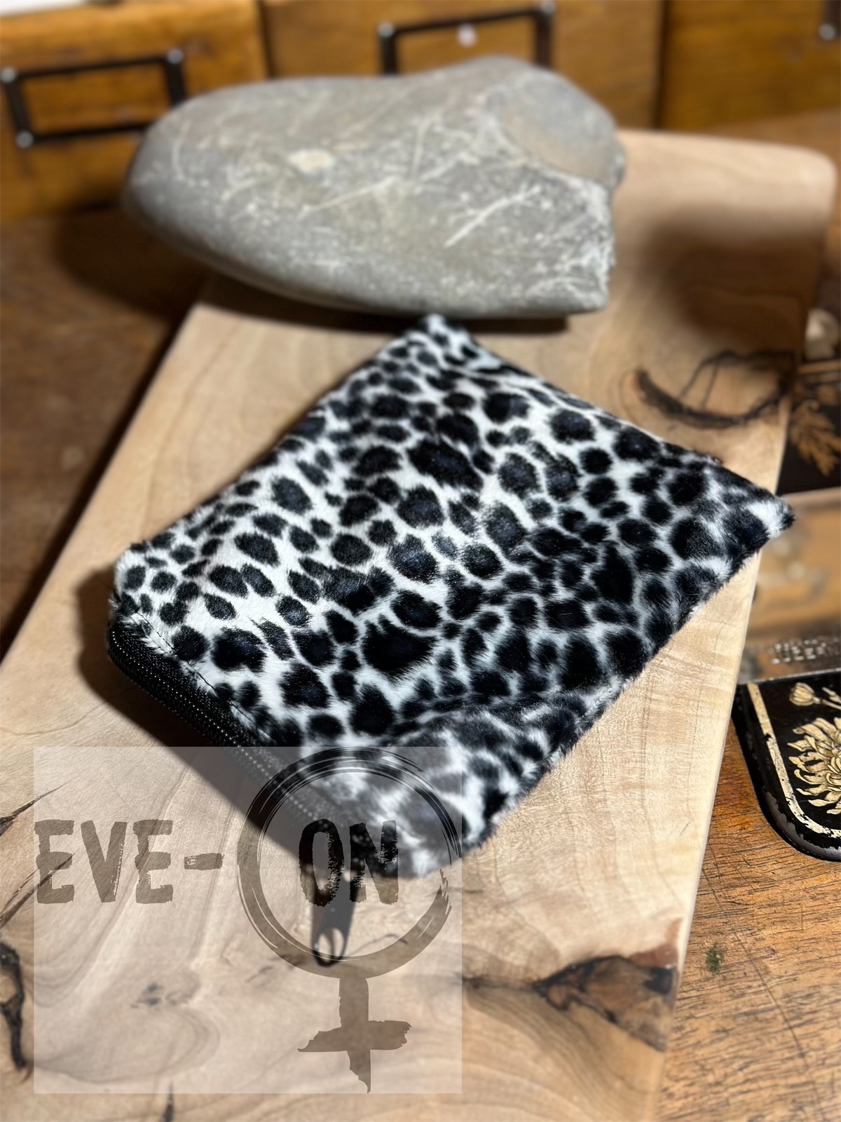 4086 Jaguar CHF 35.00