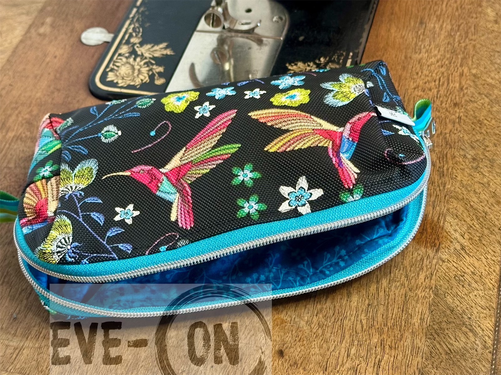 4101 Kunstleder Kolibri, Futter Baumwolle blau CHF 35.00