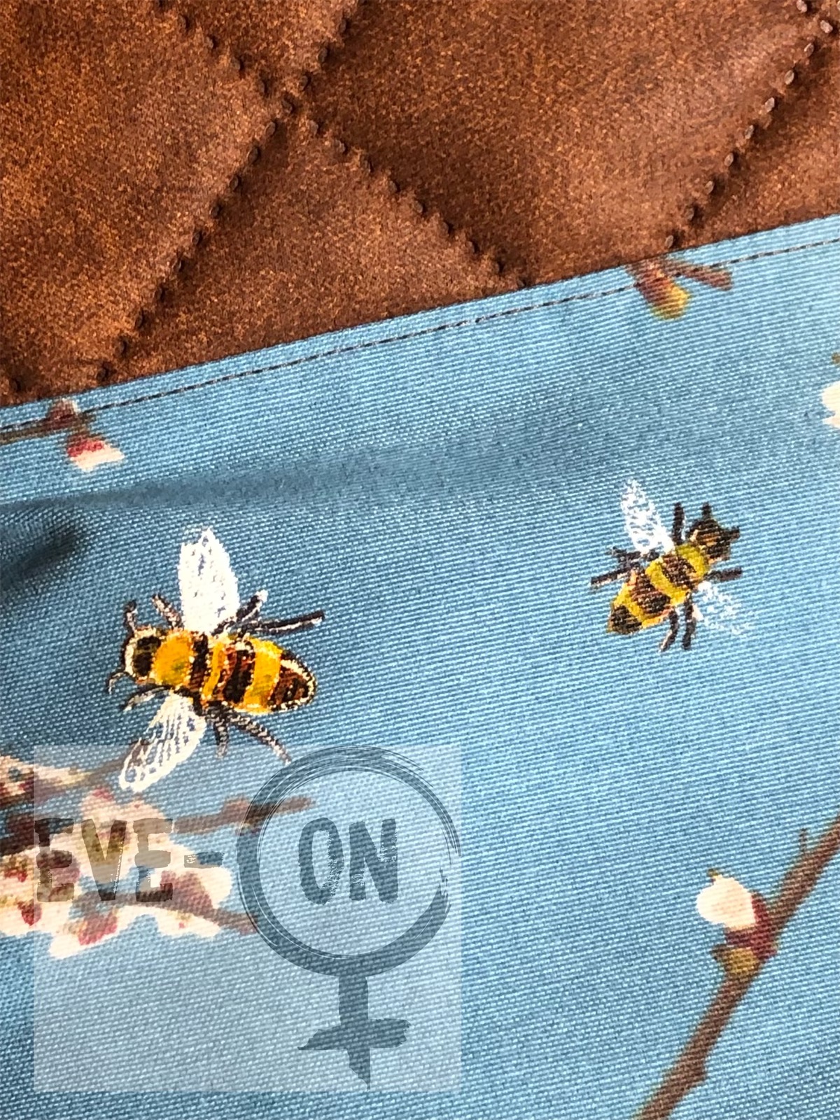 5033 Kirschzweige und Bienen, CHF 85.00