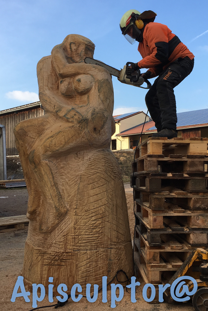 Bei der Arbeit La Baiser nach Rodin