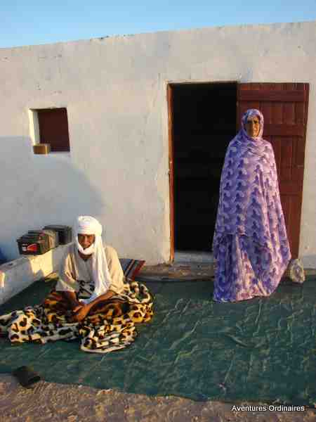 Hôtes mauritaniens sous tente berbère