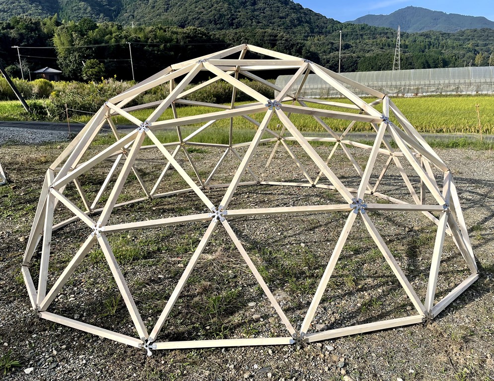 News ドームをdiyするブラケット金具 Hitode Bracket 温室 小屋 アート展示 ガーデニング