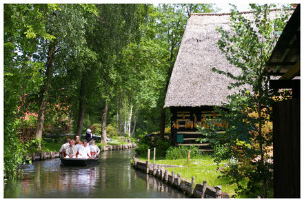 Kahnfahrten im Spreewald zur Wotschofska und Lehde mit Schleusen