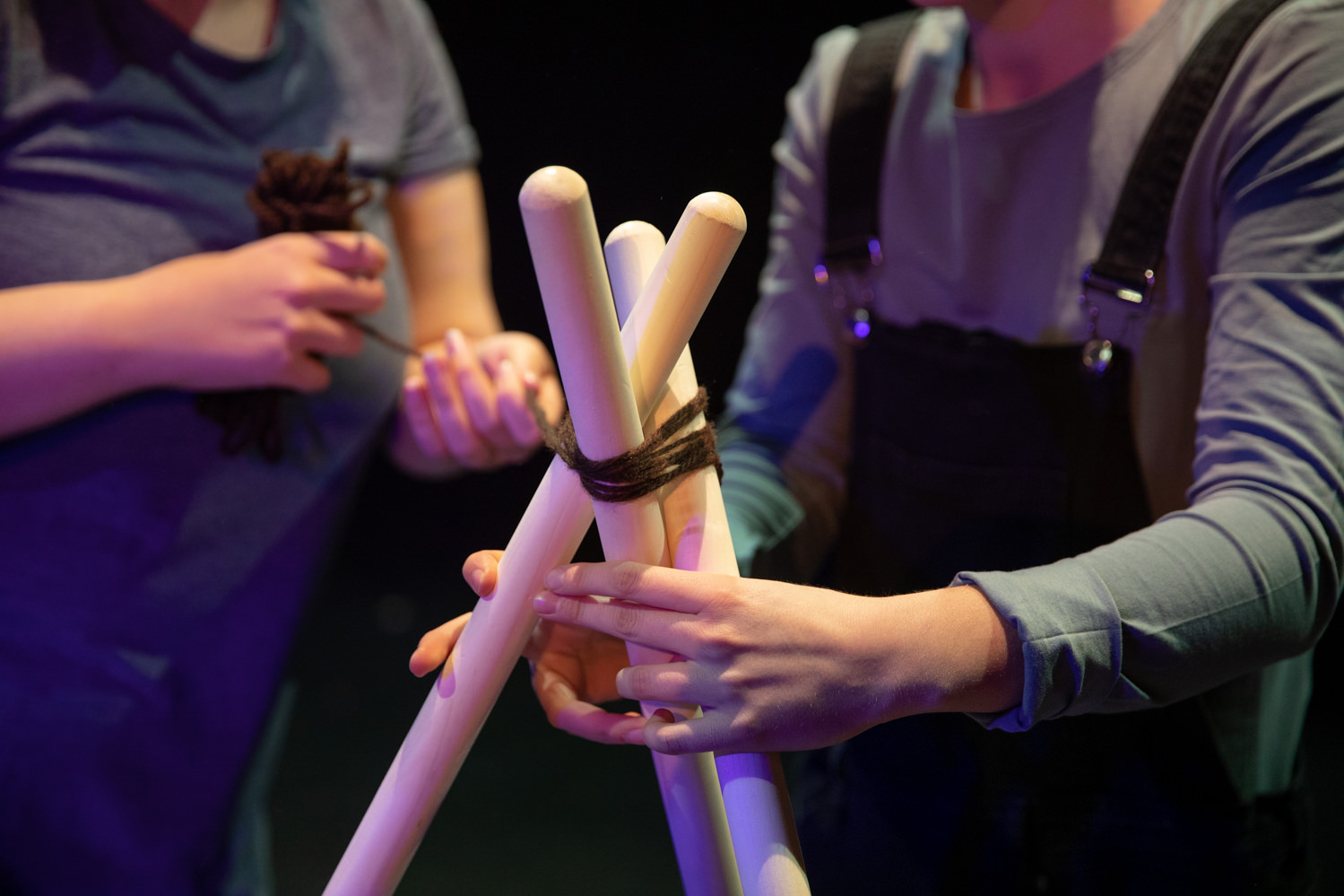 AUS DEM HUNDERT-MORGEN-WALD (20/21), Stellwerk Weimar - junges Theater, Foto: Matthias Pick