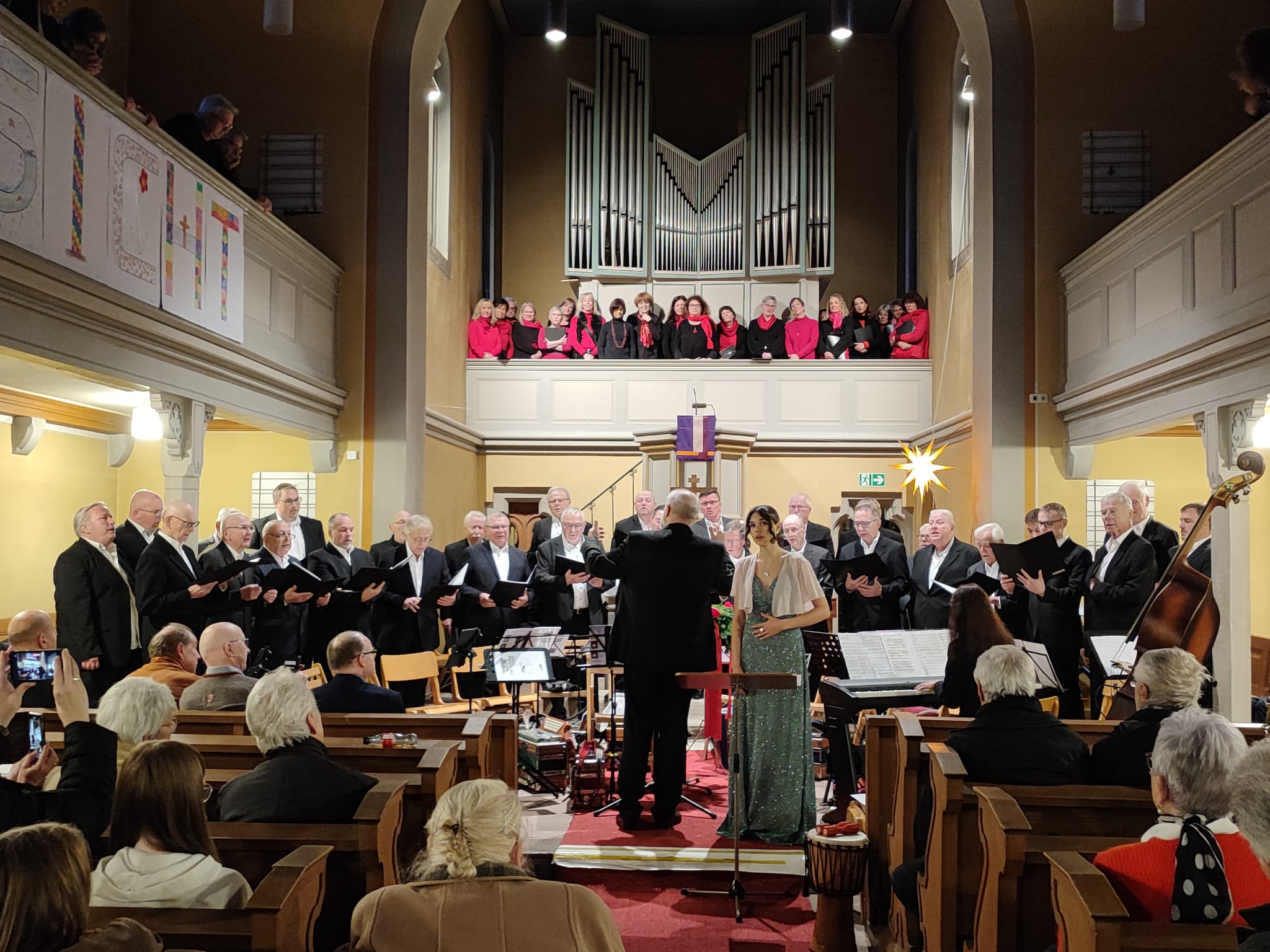 Arion Männerchor Gießen mit Solistin Thalia Riemer