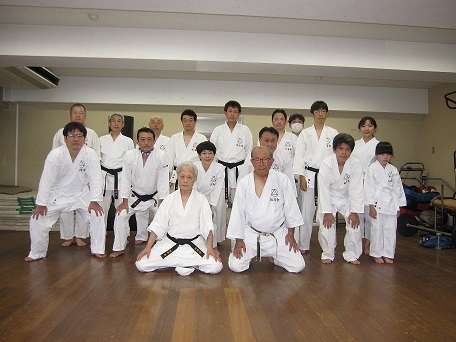 令和4年度前期審査会を行いました。