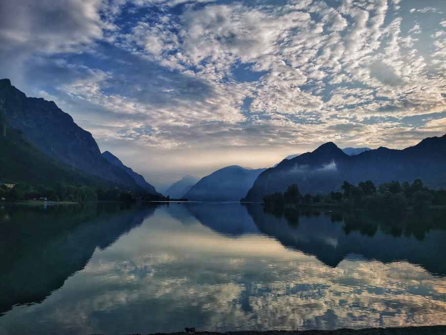 Morgens am Lago d'Idro