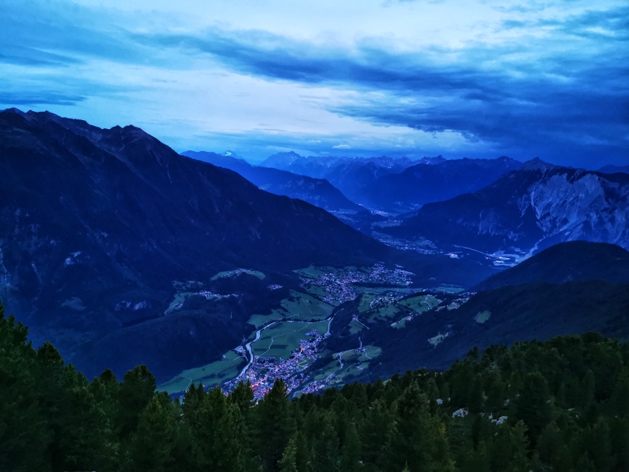 Morgendlicher Blick ins Ötztal