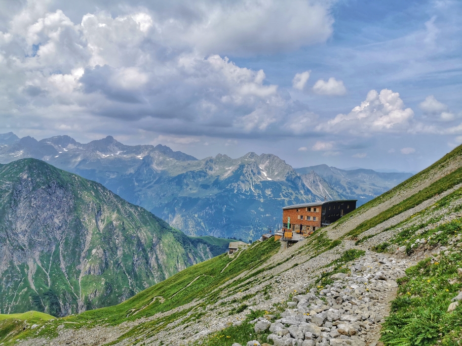 Tagesziel erreicht! Das Waltenberger Haus hat wirklich eine traumhafte Lage
