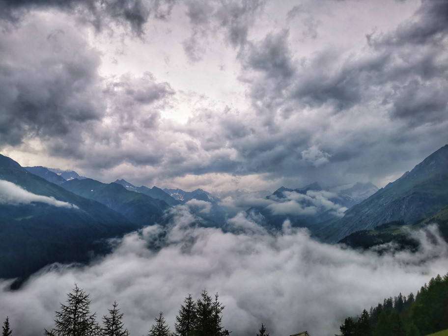 Abends an der Nilljochhütte auf 1.990m