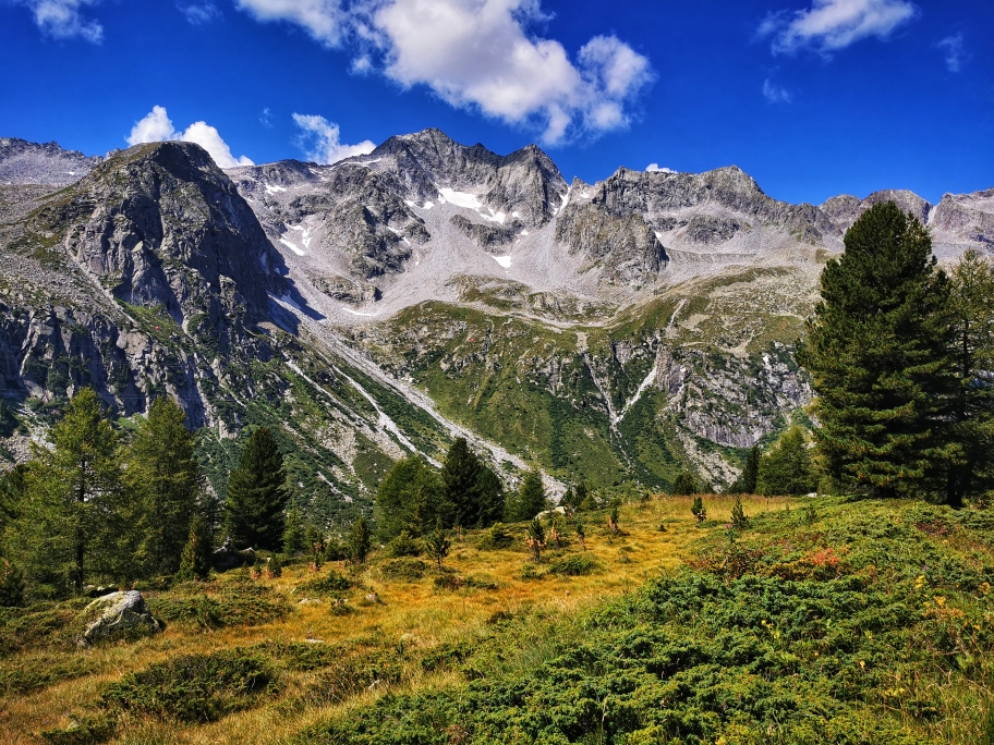 Perfektes Bergpanorama am Aufstieg zum Rifugio Garibaldi