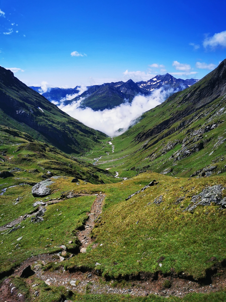 Mittlerweile ist der Himmel fast wolkenlos