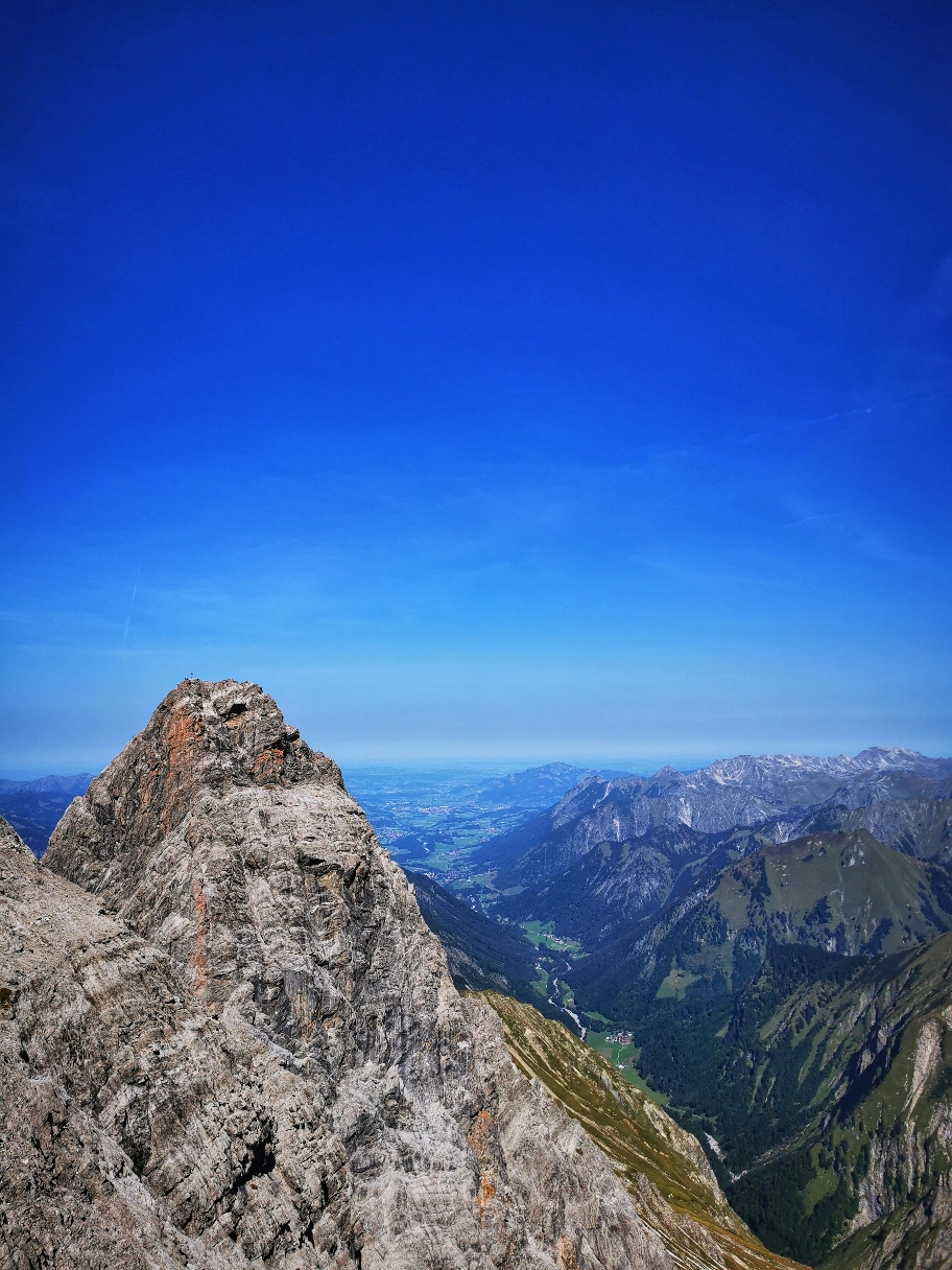 Blick ins Trettachtal und gleichnamige Trettachspitze