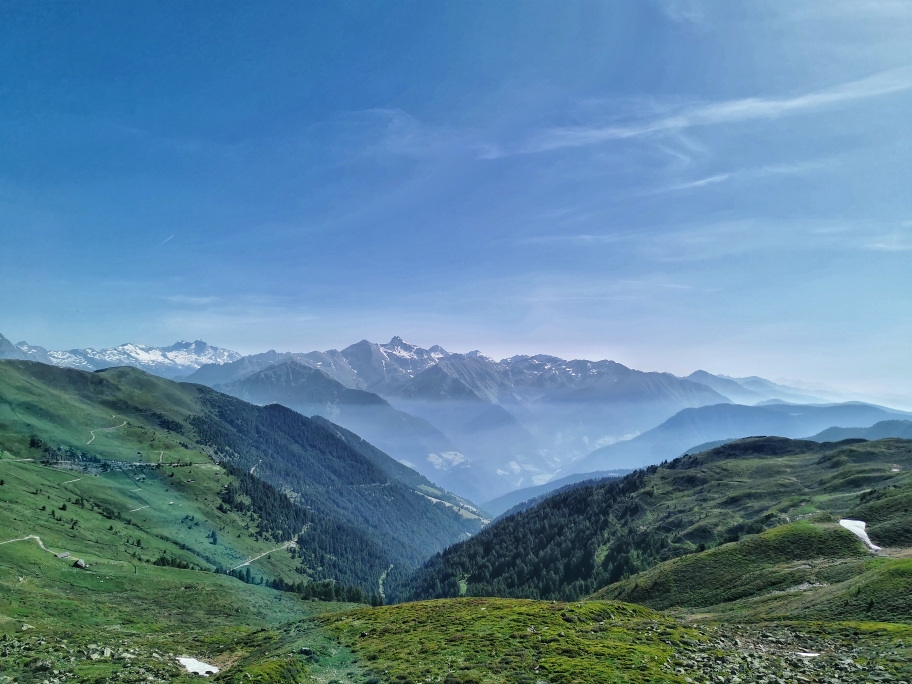 Es ist noch etwas diesig oben am Penser Joch