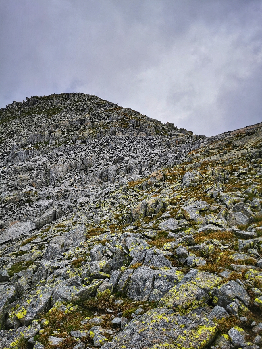 ... taucht die Cima Laione auf