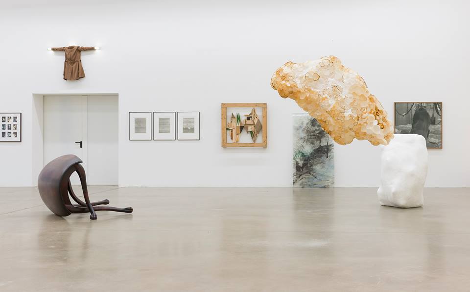 Works by Nina Ansari, Julia Herfurth, Hannah Parr, Carla Mercedes Hihn, Eliana Heredia, Ines Lechleitner / Photo (c) Marcus Schneider