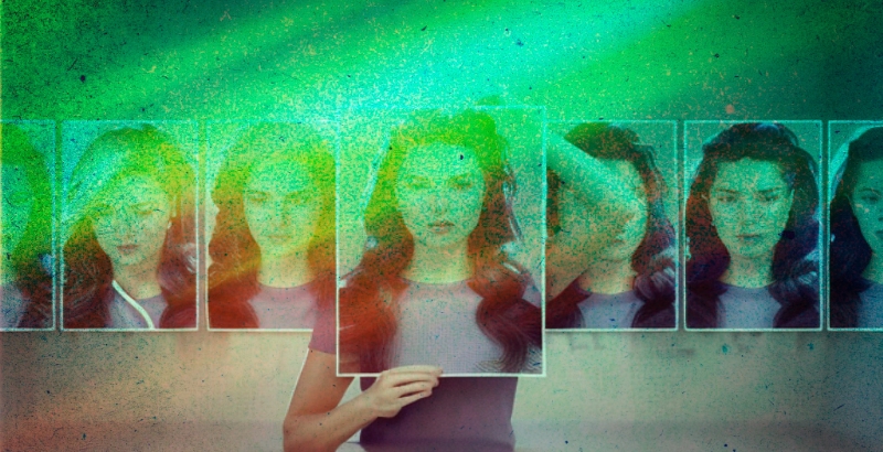 Portret van een vrouw die naar haar ware identiteit zoekt