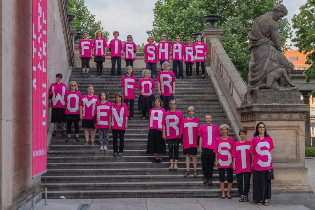 fair share! Aktion Juni 2023 vor der Alten Nationalgalerie, Berlin