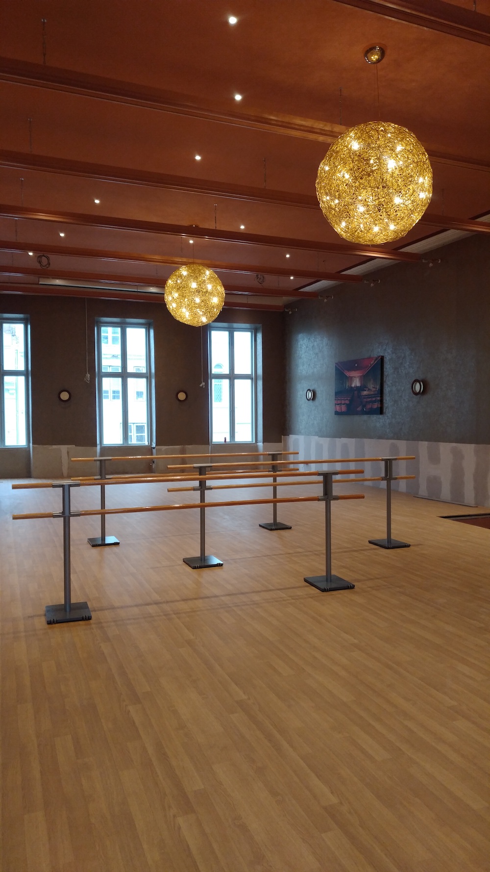 2.11.2020 - die Ballettstangen sind aufgebaut (Foto © ich :-) )