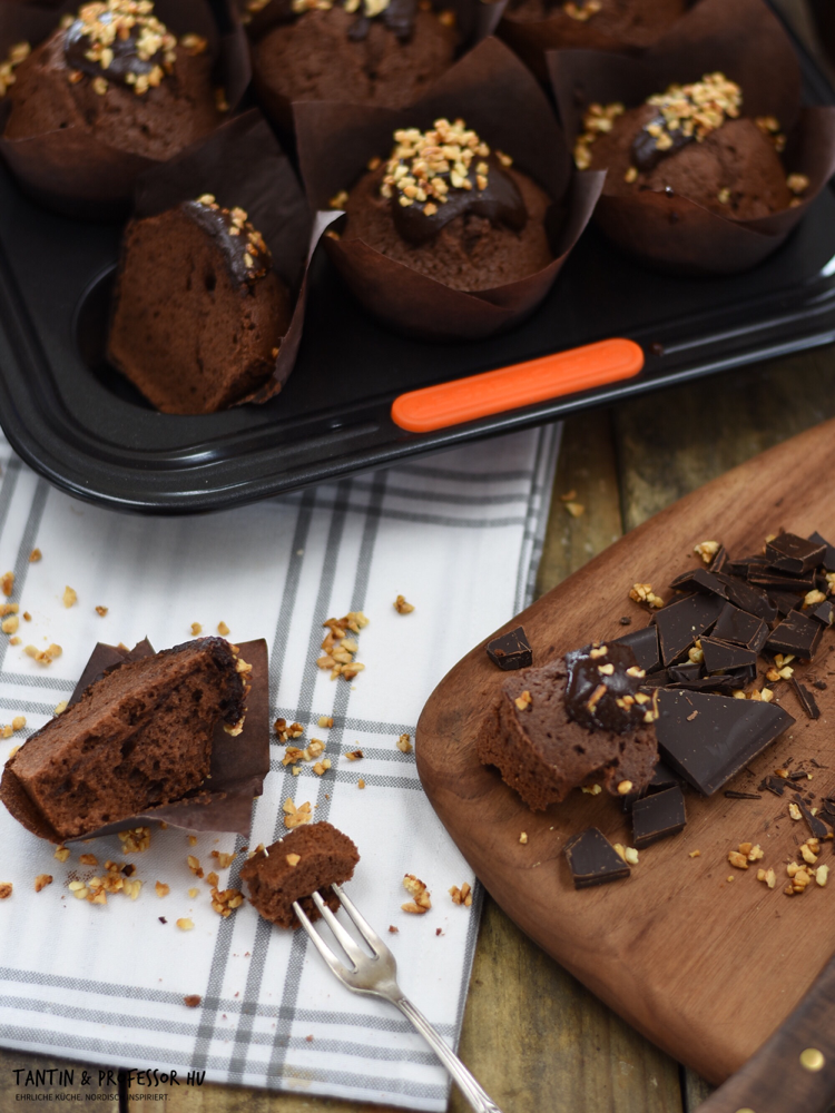 SCHOKOLADEN MUFFIN MIT MANDELKROKANT