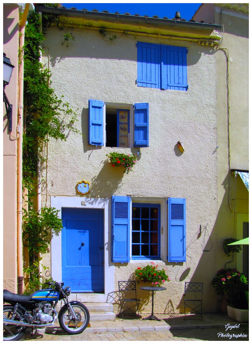 La Maison Bleue ...