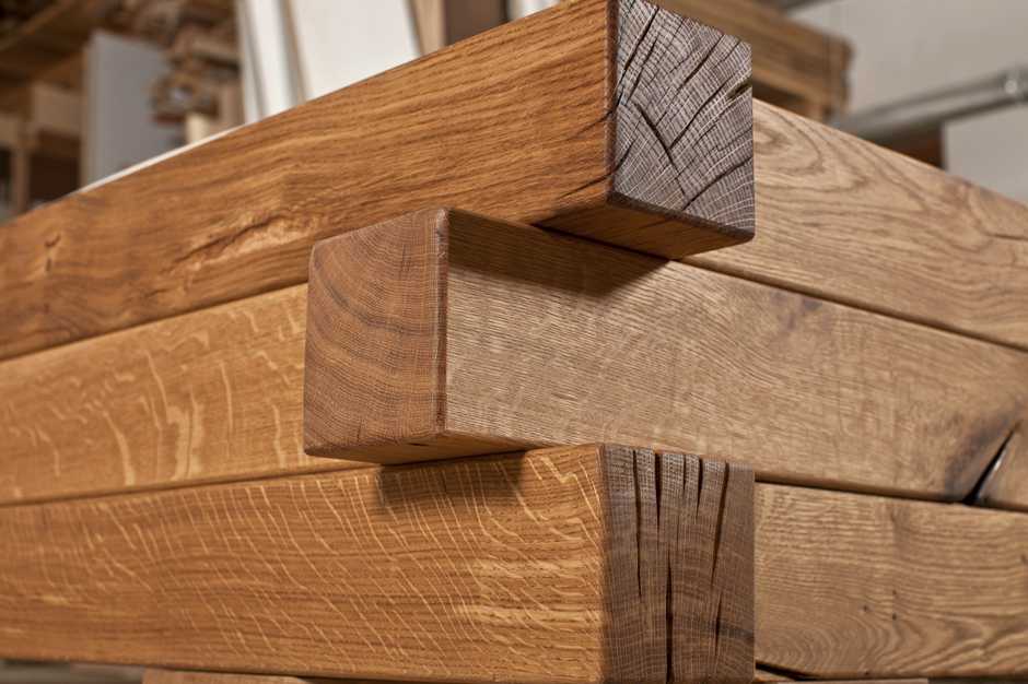 Qualitätsmöbel hochwertig und langlebig aus massiver Eiche, exklusives Holzbett und Möbel aus Holzbalken als Wertanlage, Massivholzbett Balkenbett