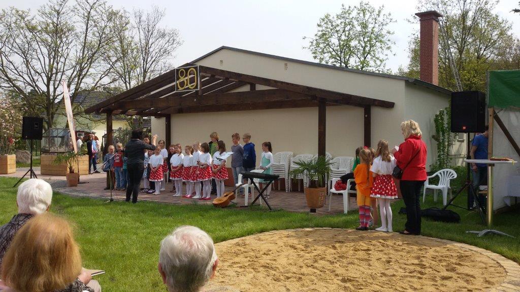 Grundschulchor und Tanzgruppe Belgershain