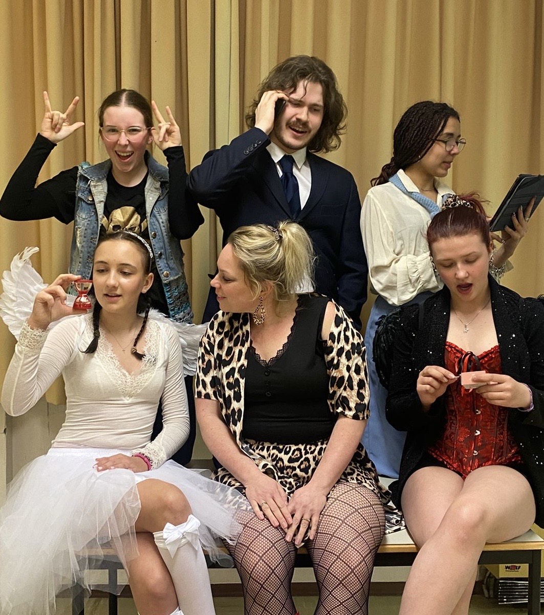 Theaterabend "Ach, du lieber Himmel" & Talentsuche im Kornspeicher Wels