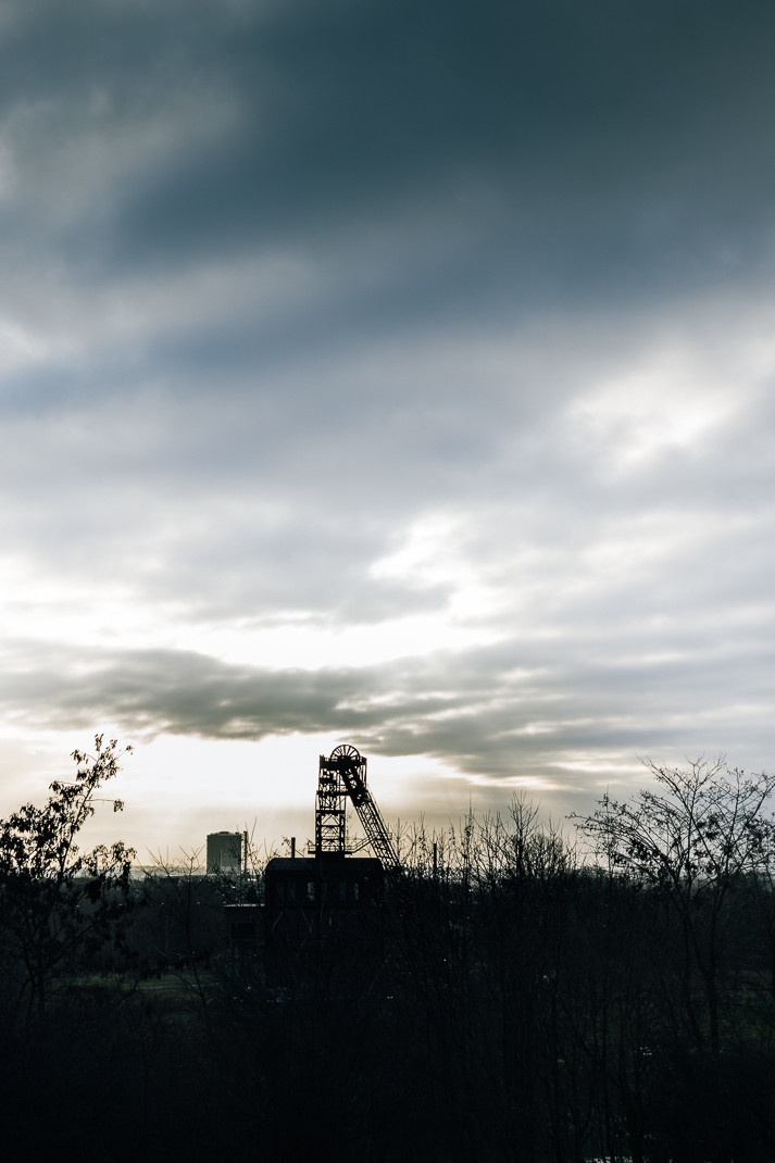 Winterlicher Sonnenaufgang | Zeche Sterkrade und Gasometer Oberhausen