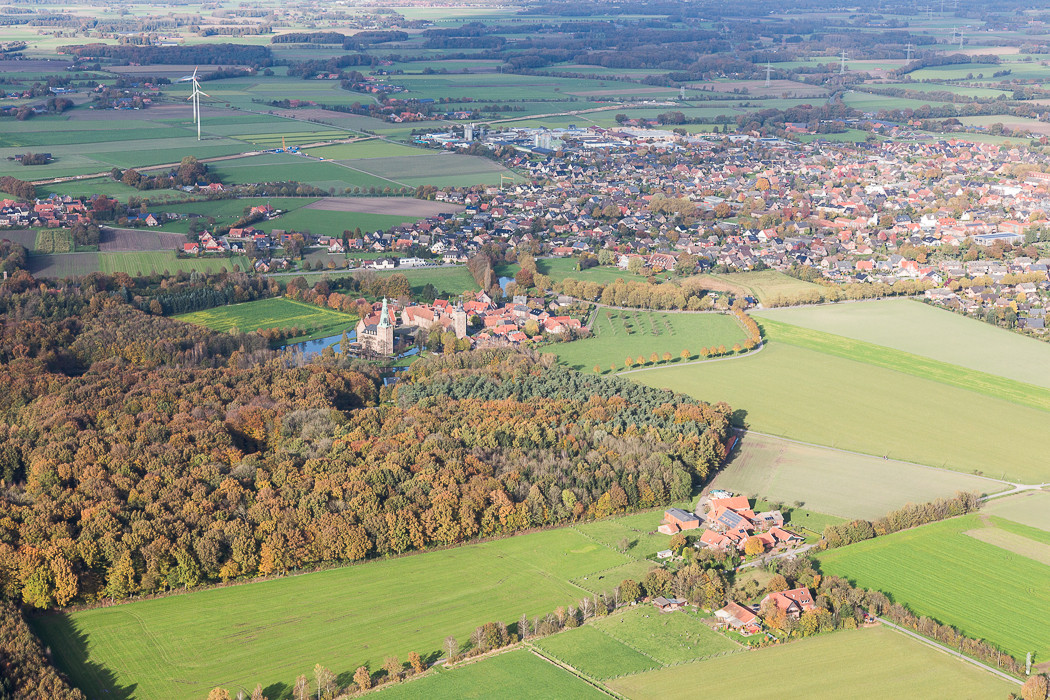 Mit dem Heißluftballon vom Niederrhein nach Westfalen, Schloss Raesfeld, Raesfeld