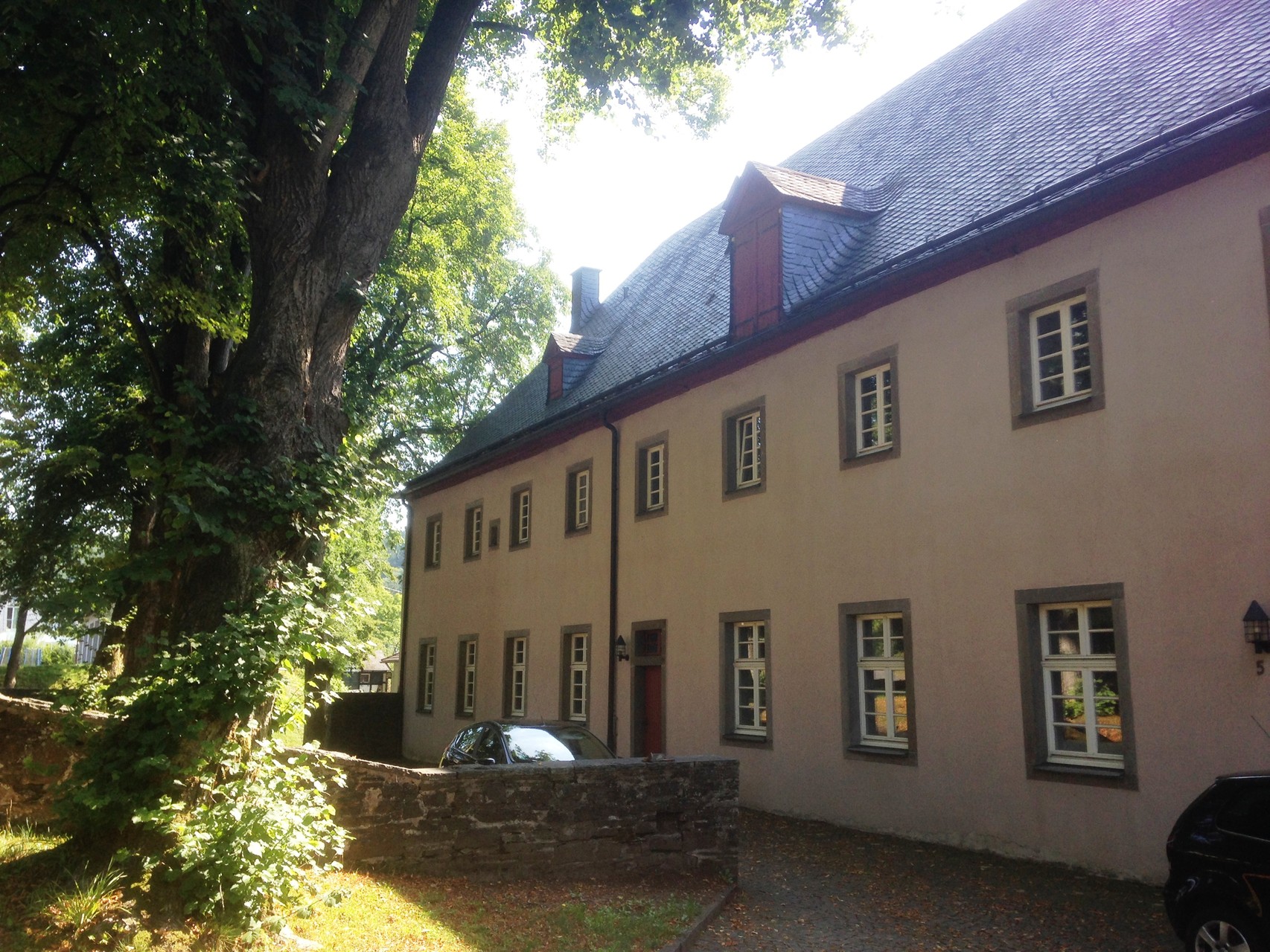 Das alte Kloster, in dem sich der Gruppenraum befindet