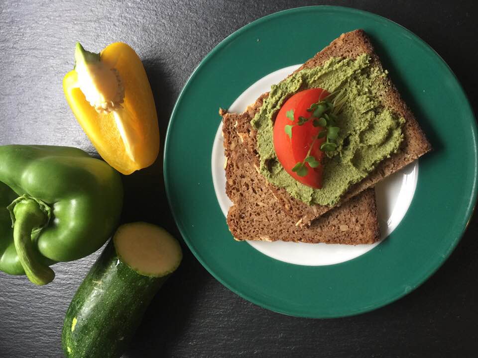 Gegrilltes Gemüse Brotaufstrich - Der Huber kocht für Euch vegane ...