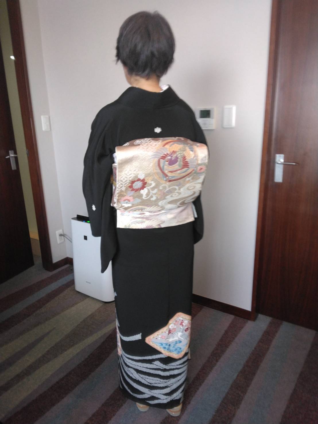 H.A様    　    後姿