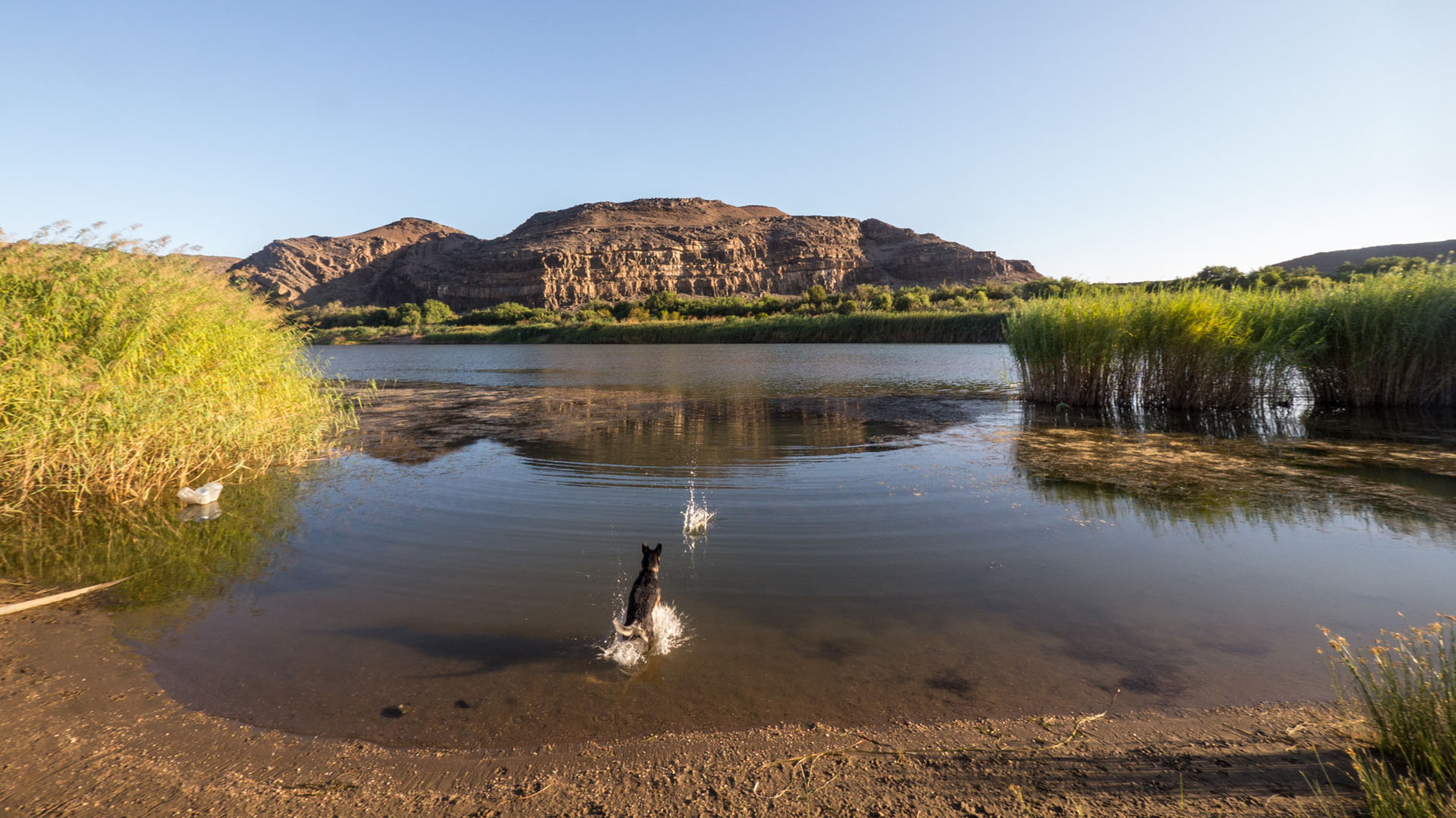 Orange/Gariep river - Border between South Africa and Namibia